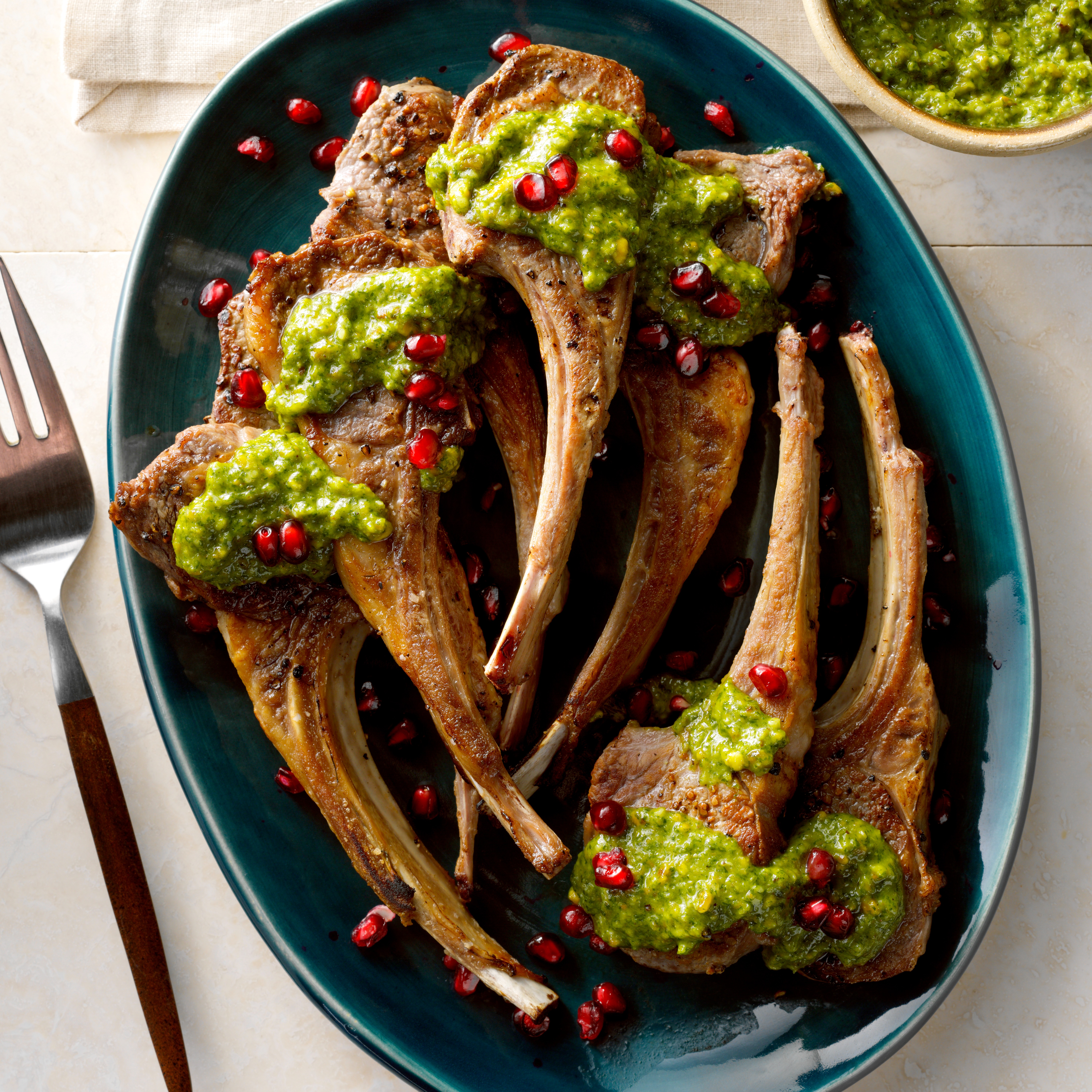 Jxm84c5pSAOrnbhTDFbq_LollipopLambchopandPistachioPesto.jpg