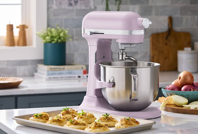 A KitchenAid® stand mixer in Wildflower