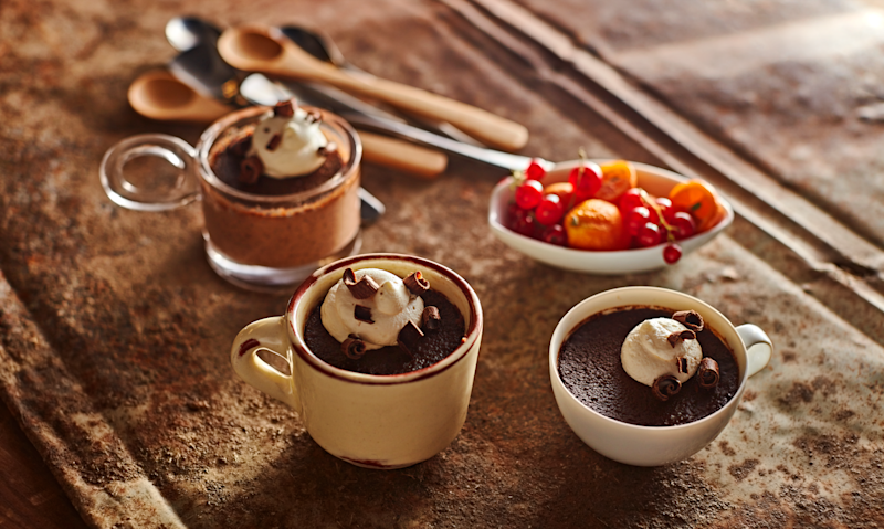a0JYECKPSvCohgBvGww4_dark-chocolate-pots-de-creme_84z.png