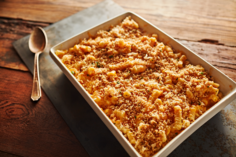 xE9gcbrrQyGxXbv2bRsT_crunchy-panko-macaroni-and-cheese_214z.png