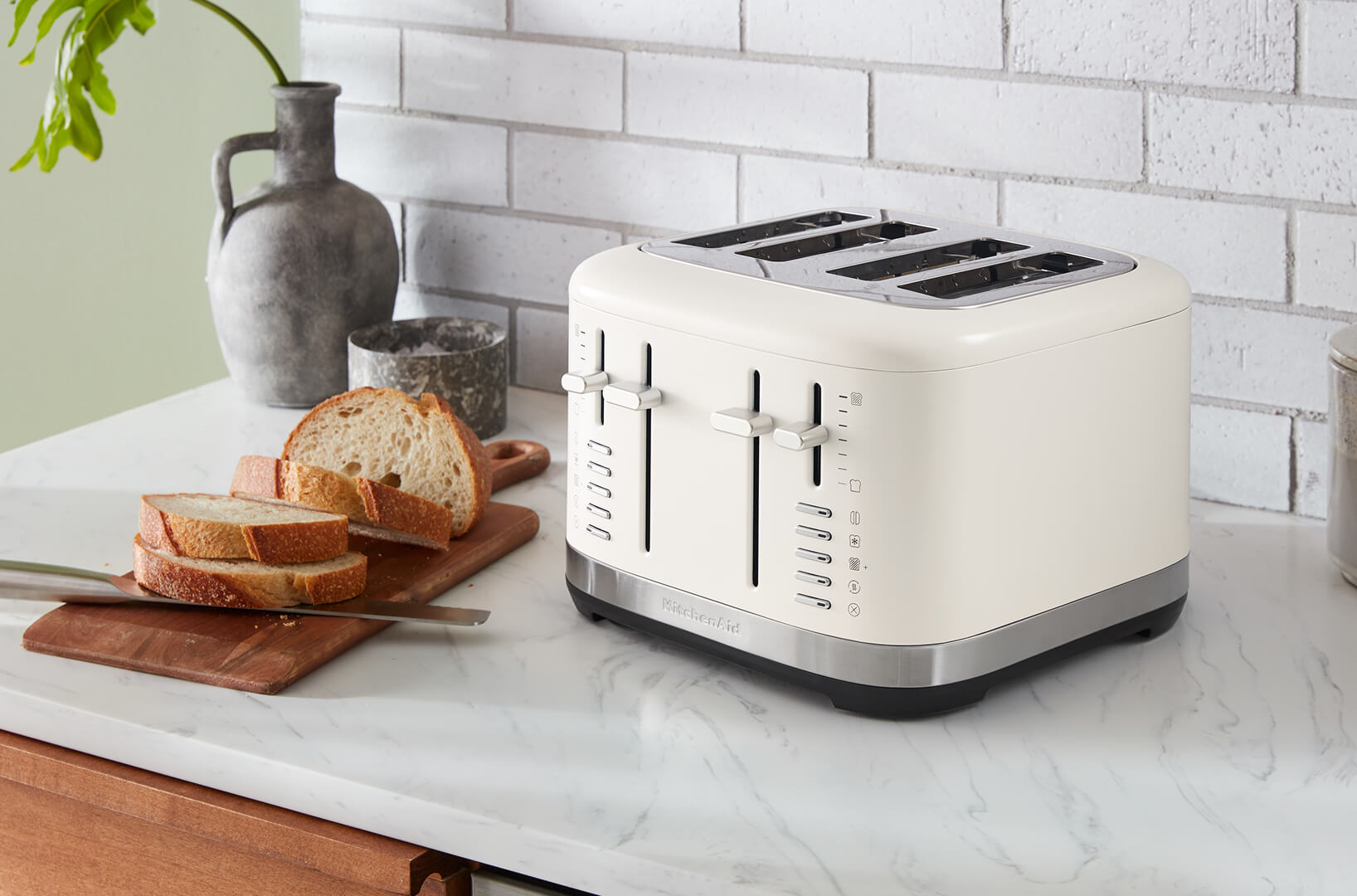 toasters-4SliceBanner