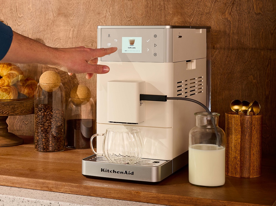 Fully Automatic Espresso Machine KF3 WITH ICED COFFEE - Black