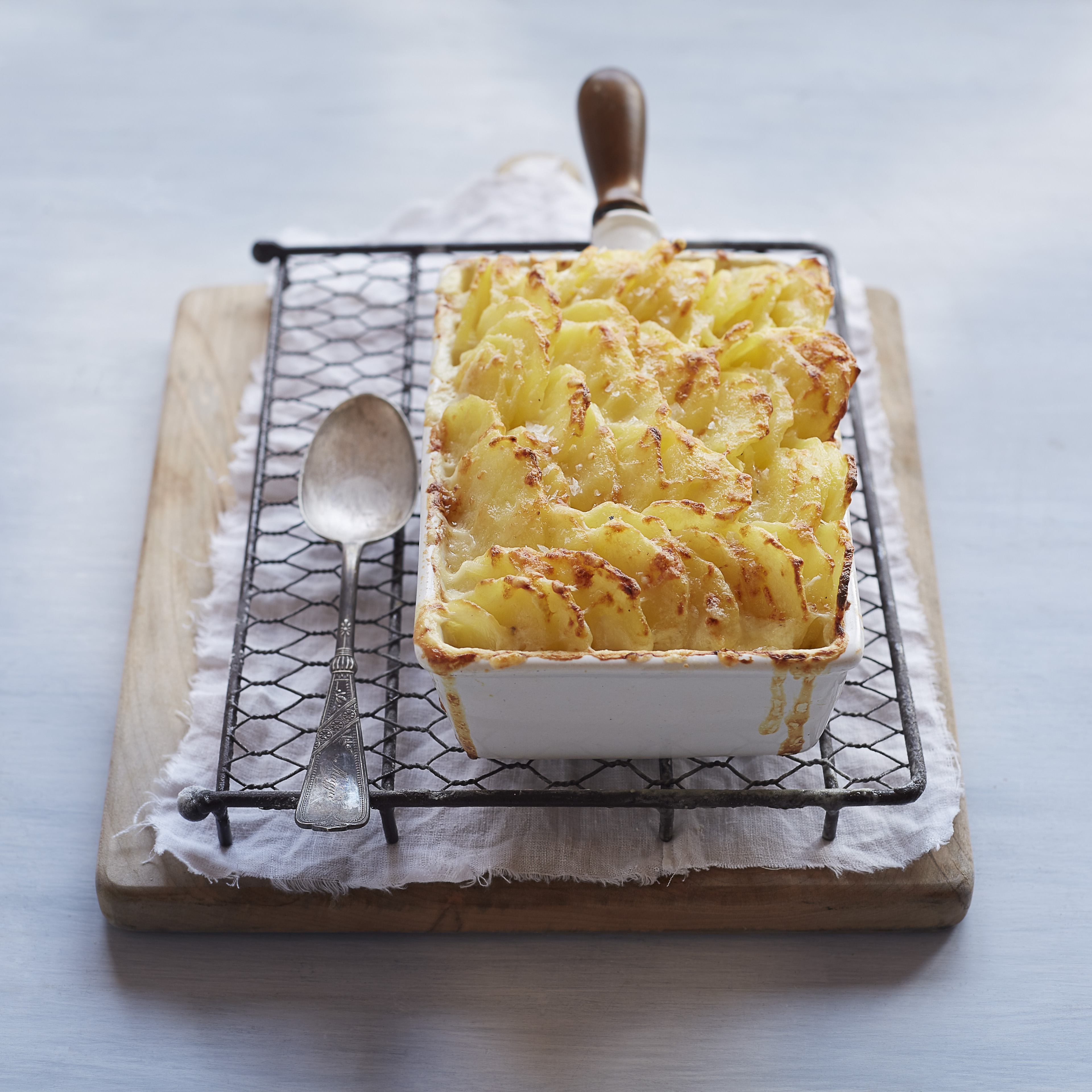 61VF0vFTl6r9D02VejRA_Gratin_Dauphinois_square.jpg