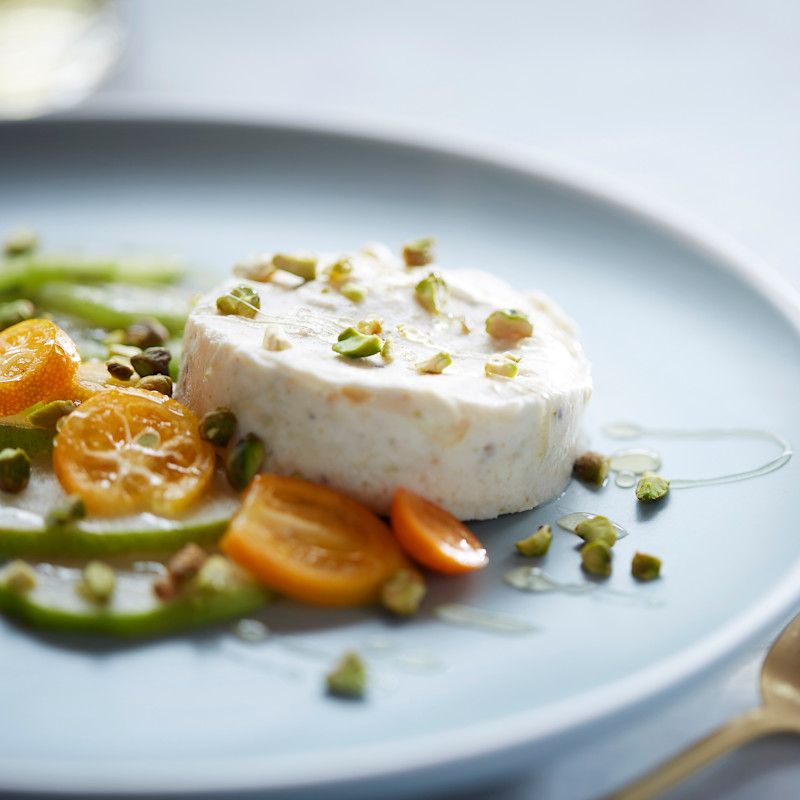 jGn7nxAWRGq595mV57wT_Fruit_Carpaccio_with_Ricotta_Cream_square.jpg