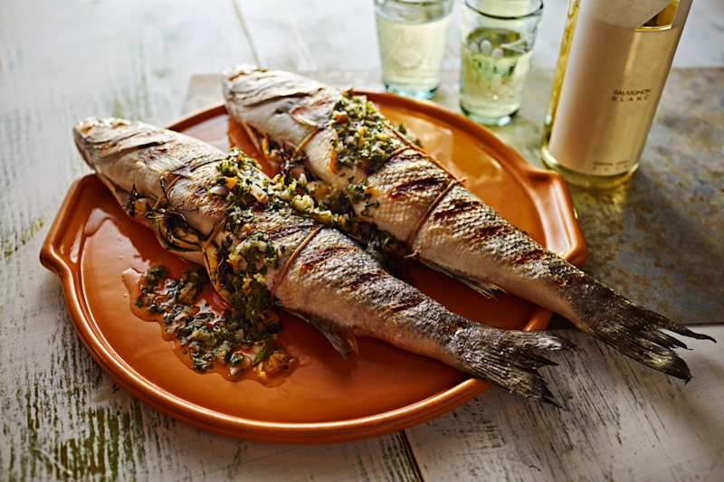 4cnniwdRTZG8fLnlD0t8_grilled-branzino-with-lemony-salsa-verde_144z.png