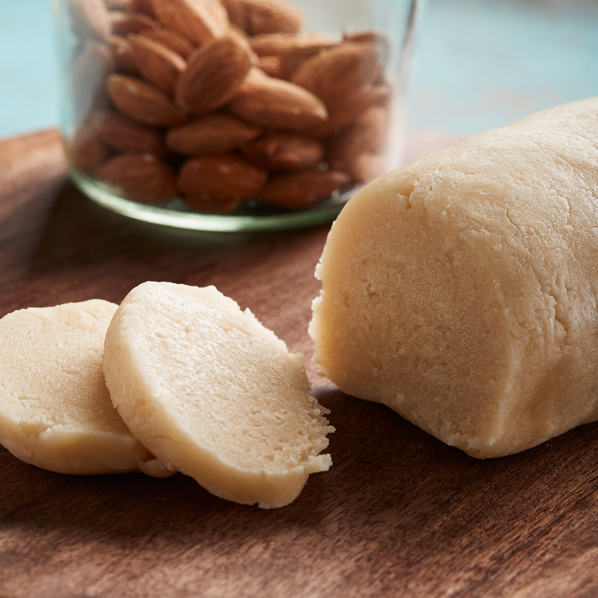drVwCsSVTYWc4SSfSNW2_K400Blender_AlmondPaste_Square.jpg