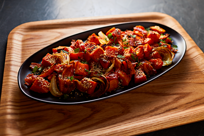 HKk0XGBKR8SYnIz4CQkG_sesame-and-chia-roasted-butternut-squash_188z.png