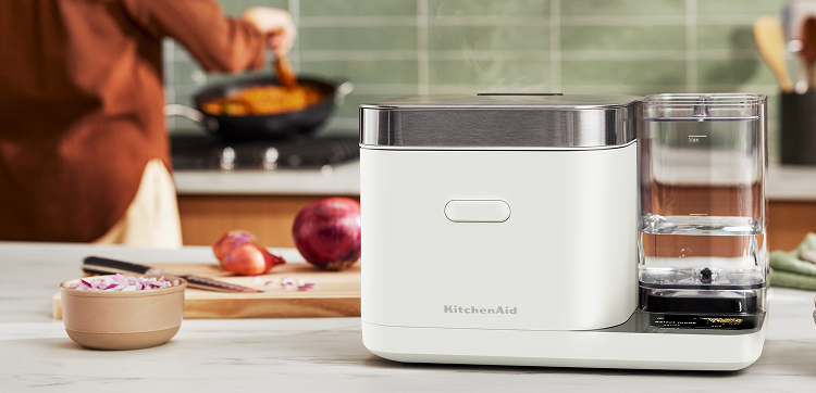A Porcelain Grain & Rice Maker 