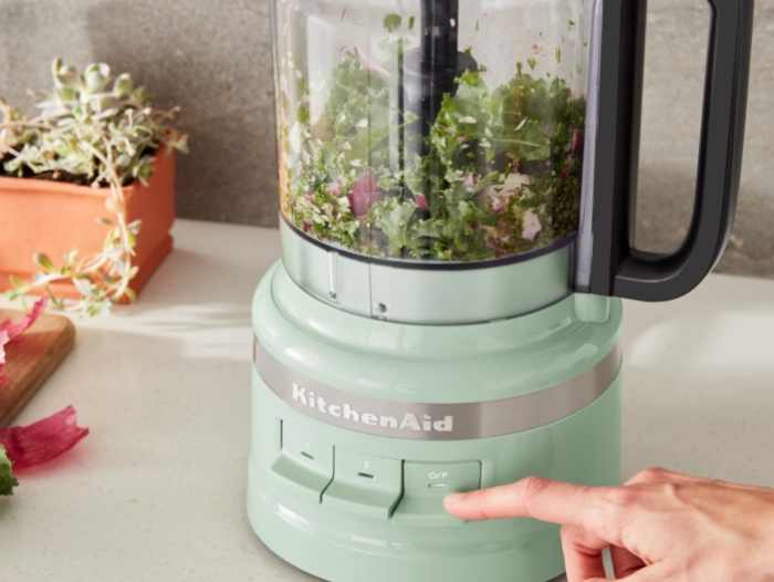 get-started-food-processor-1.7L-2.1L-mince-parsley-chives-or-garlic