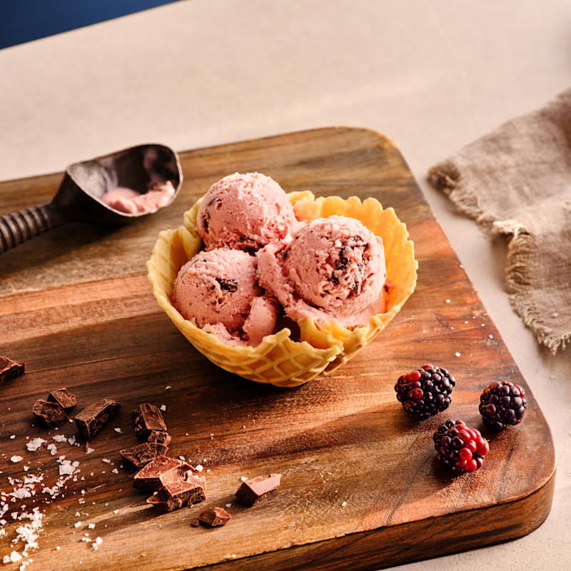 pQImh2awTAC01F70pt91_blackberry-ice-cream.jpg