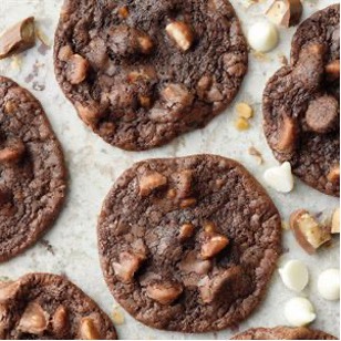 LoHtTx5xQwSAEhIwtsKw_double-chocolate-chip-cookies-with-heath-bar-crunch.jpg