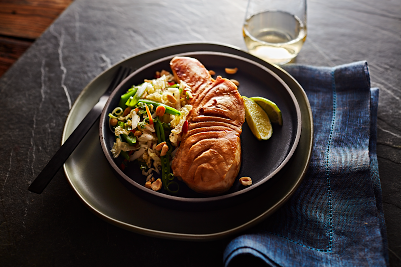gt9ukNl0TpYpI7Qp9AVd_soy-ginger-glazed-halibut-with-asian-slaw_88z.png