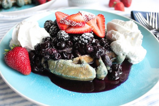 u5vWJwjQT7m0U6uTy9Ym_waffle-with-whip-cream-520x346.jpg