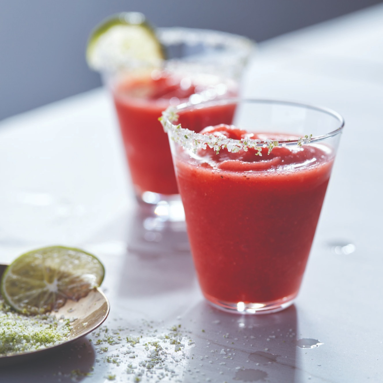 lFPChjTRQaqoT7n2Ryag_WholeStrawberryMargarita_2_A.jpg