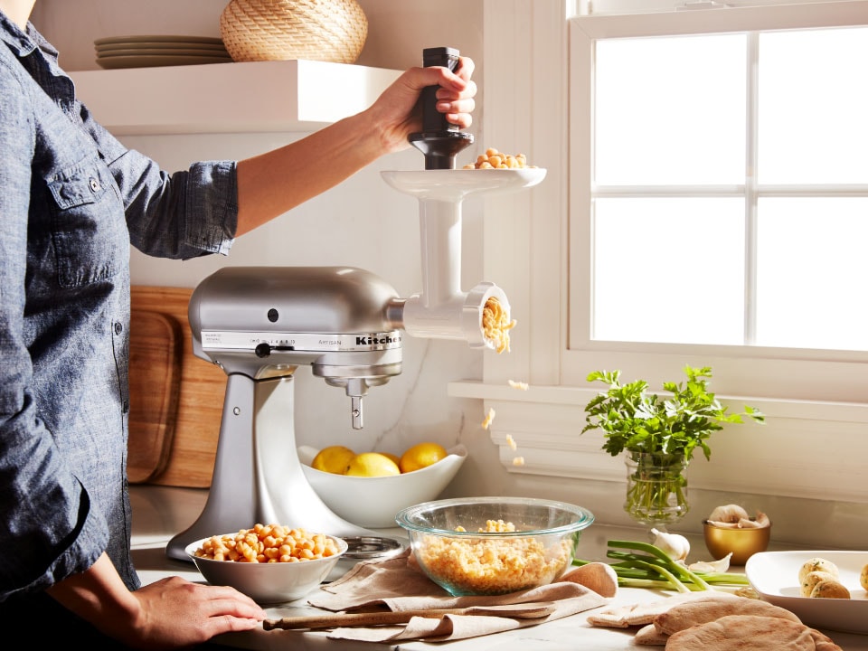 KitchenAid_attachment-5KSMFGA-Food-grinder