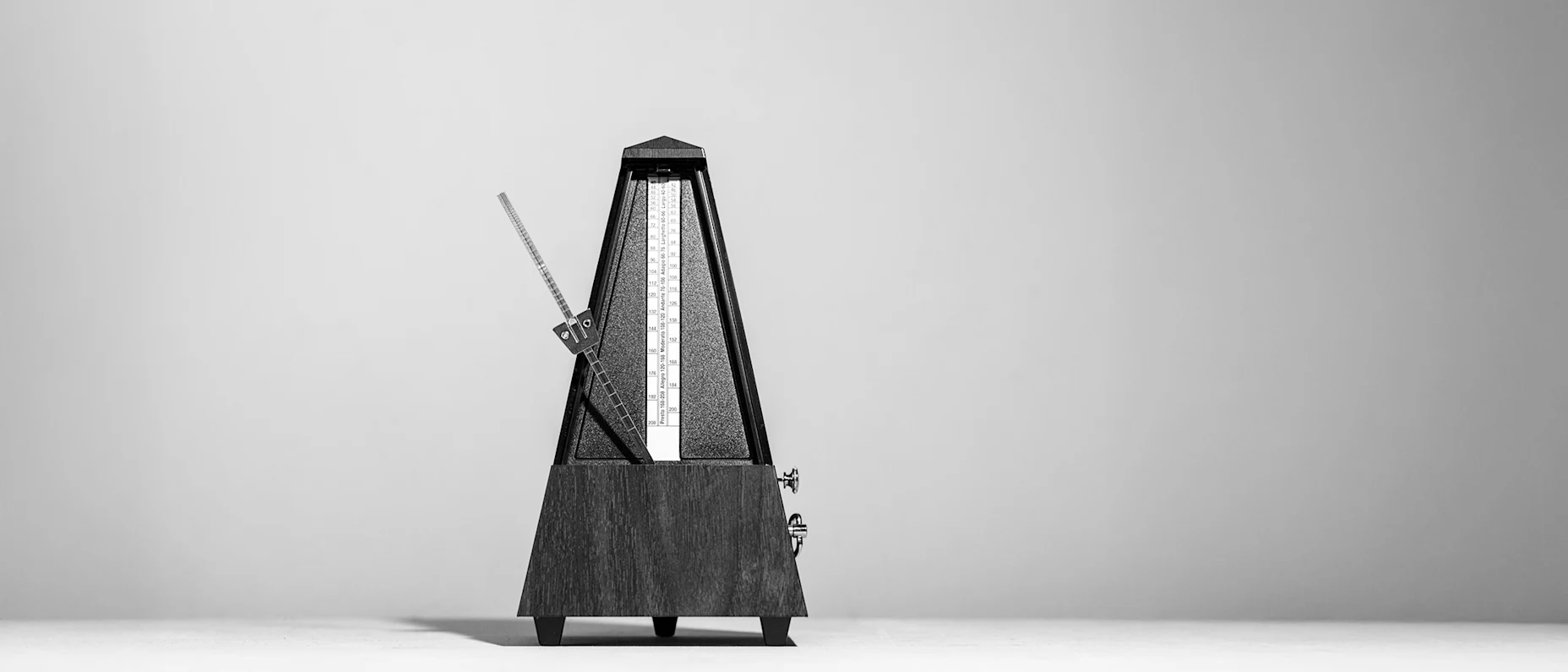 Metronom in schwarz/weiß