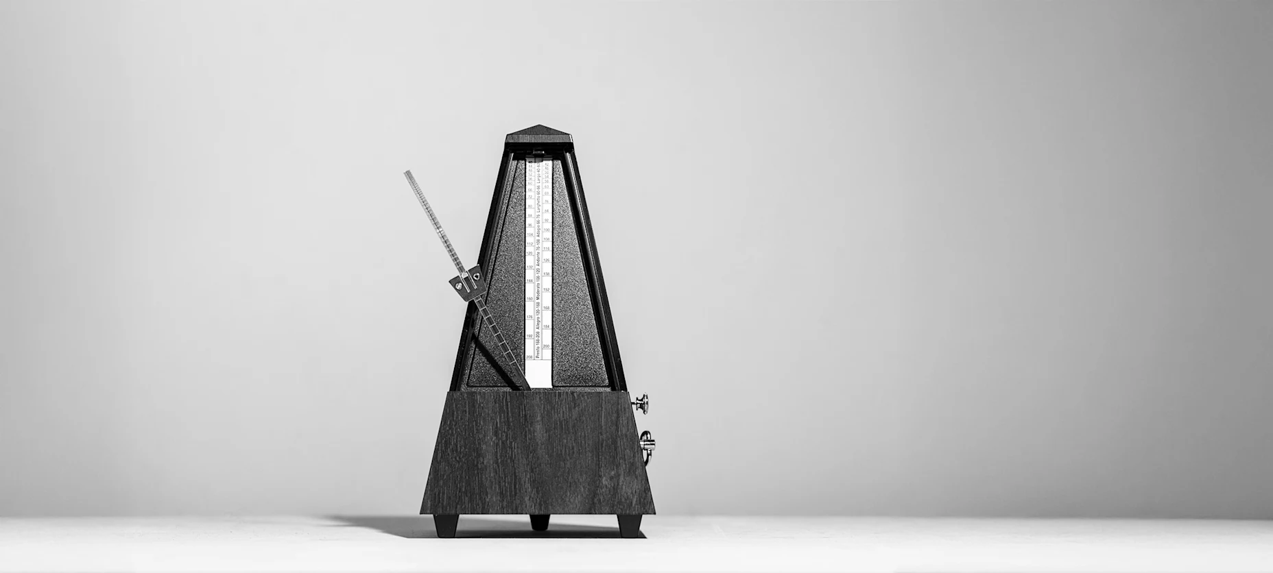 Metronom in schwarz/weiß