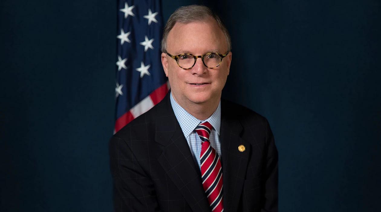 5bc8dd25-91e1-4b6a-a4dc-2056e625e0b2_Q2_Aurora+Voices_NTSB+Robert+Sumwalt5.png