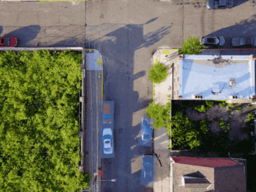 Aurora’s self-driving car yielding to a pedestrian