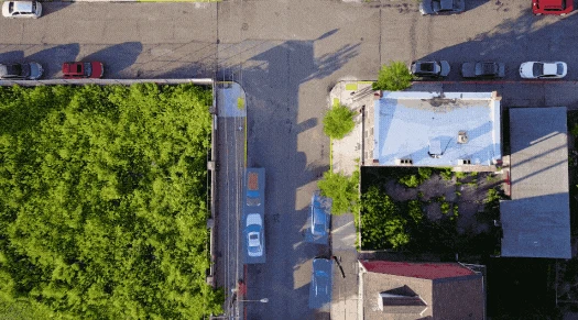 Aurora’s self-driving car yielding to a pedestrian