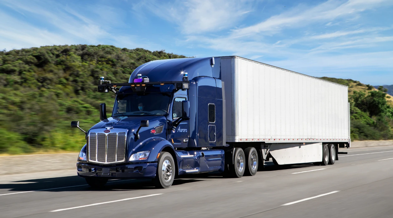 a4d956f2-0955-4d12-9d6b-9d9a5de6d48d_Aurora+Autonomous+Truck.png