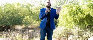 article.featuredImage.altText