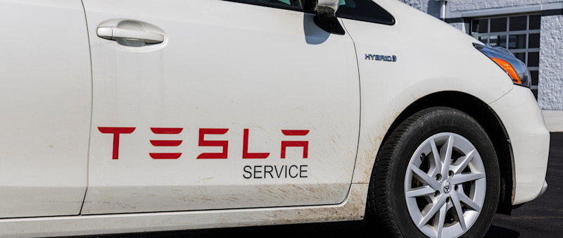 article.featuredImage.altText