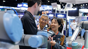 Plan Your Path to Success at the IMTS Exhibitor Workshop feature image undefined