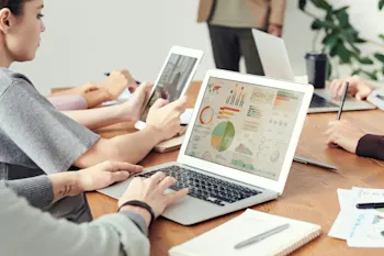 Custom CRM Customer Relationship Management When to Use