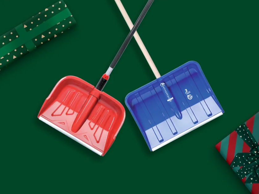 Joululahjoja pariskunnalle: lumikola, maidonvaahdotin, seksivälineitä