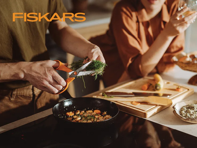 No alt text required for decorative images.