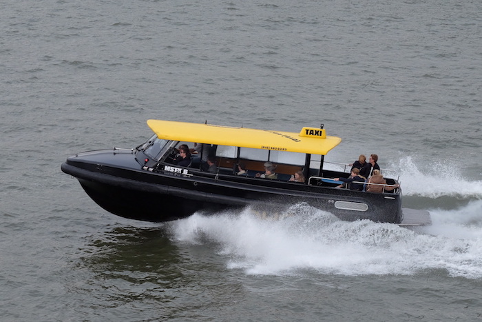 watertaxi mstx6 oude variant
