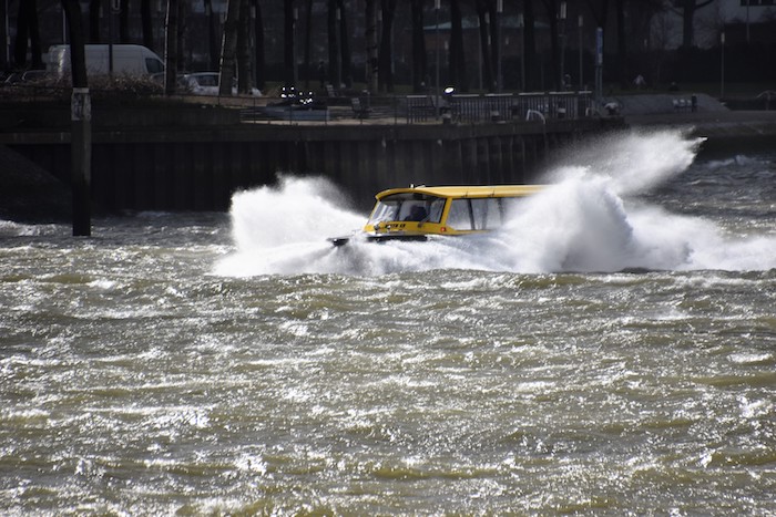 watertaxi storm gerrit van katwijk2