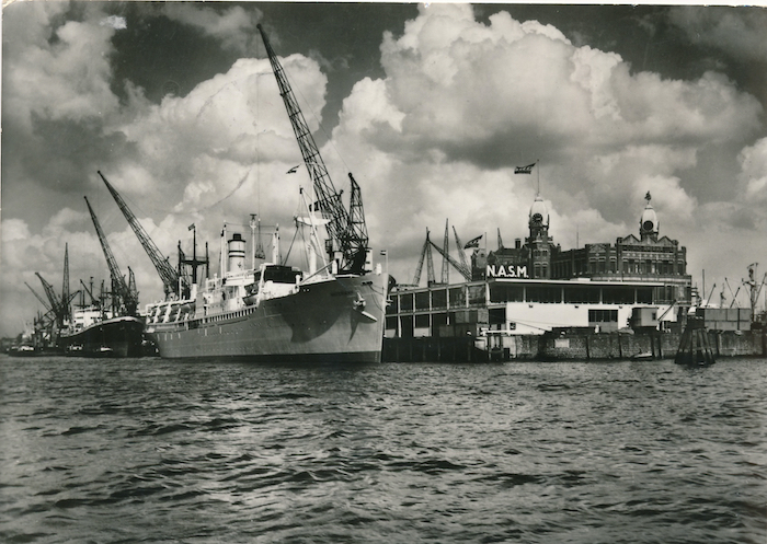 Geschiedenis - Wilhelminapier met SS Rotterdam