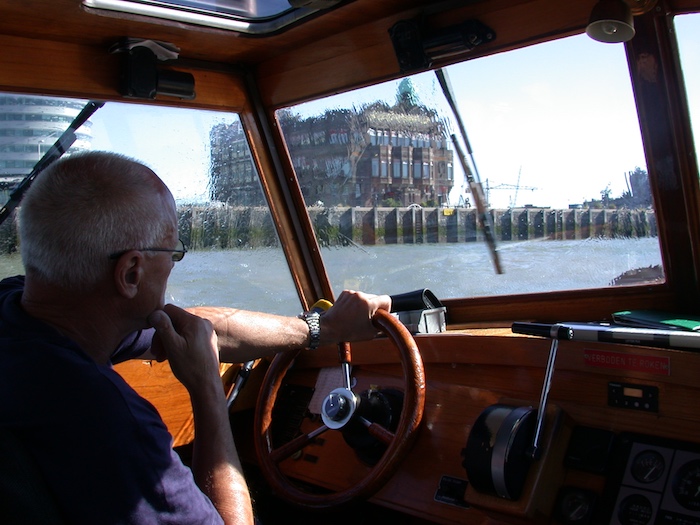 Watertaxi - aan boord klassieke watertaxi