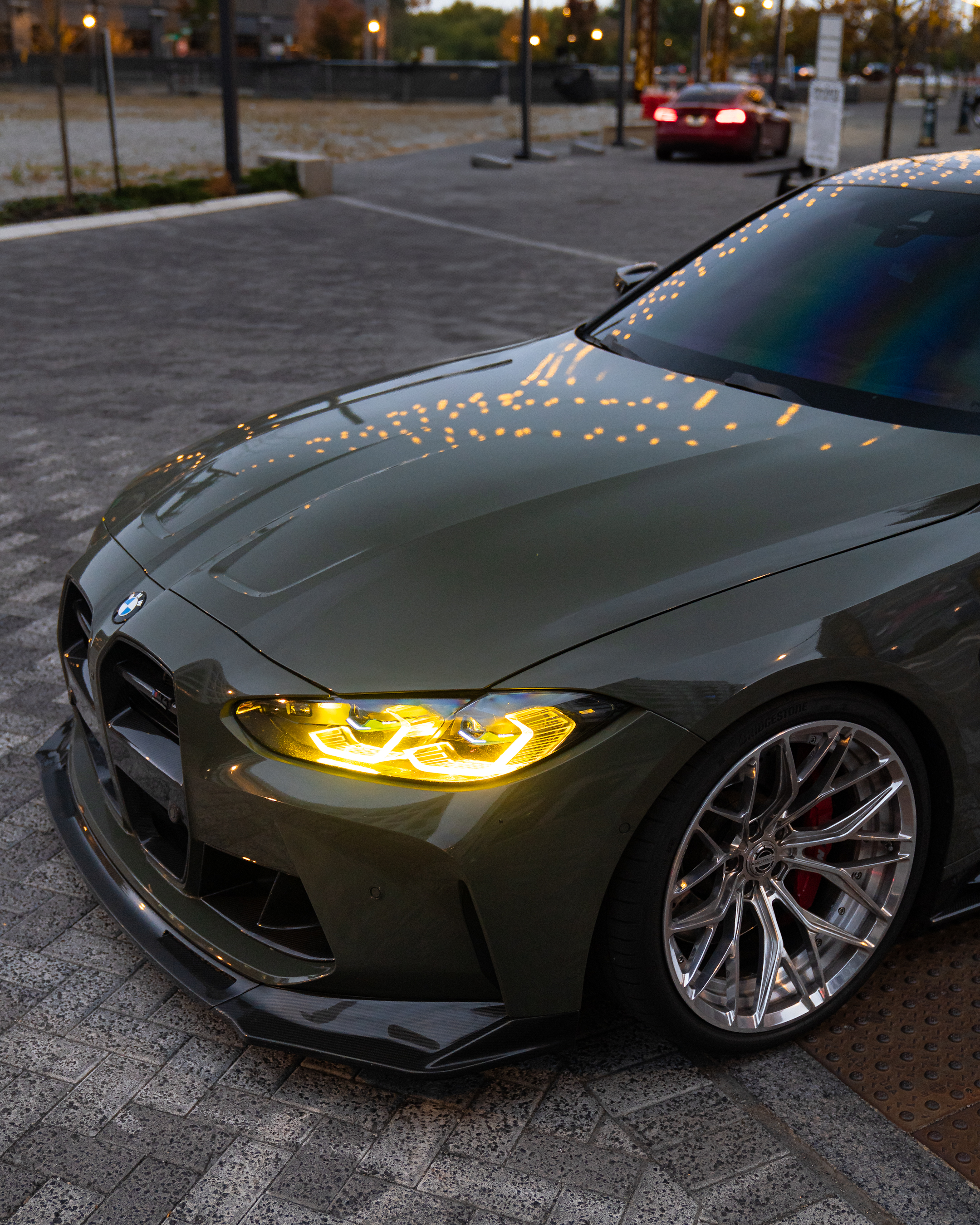 BMW M4 with Motivo Forged CS-C custom wheels in gloss polished clear face and brushed clear barrel front fender view