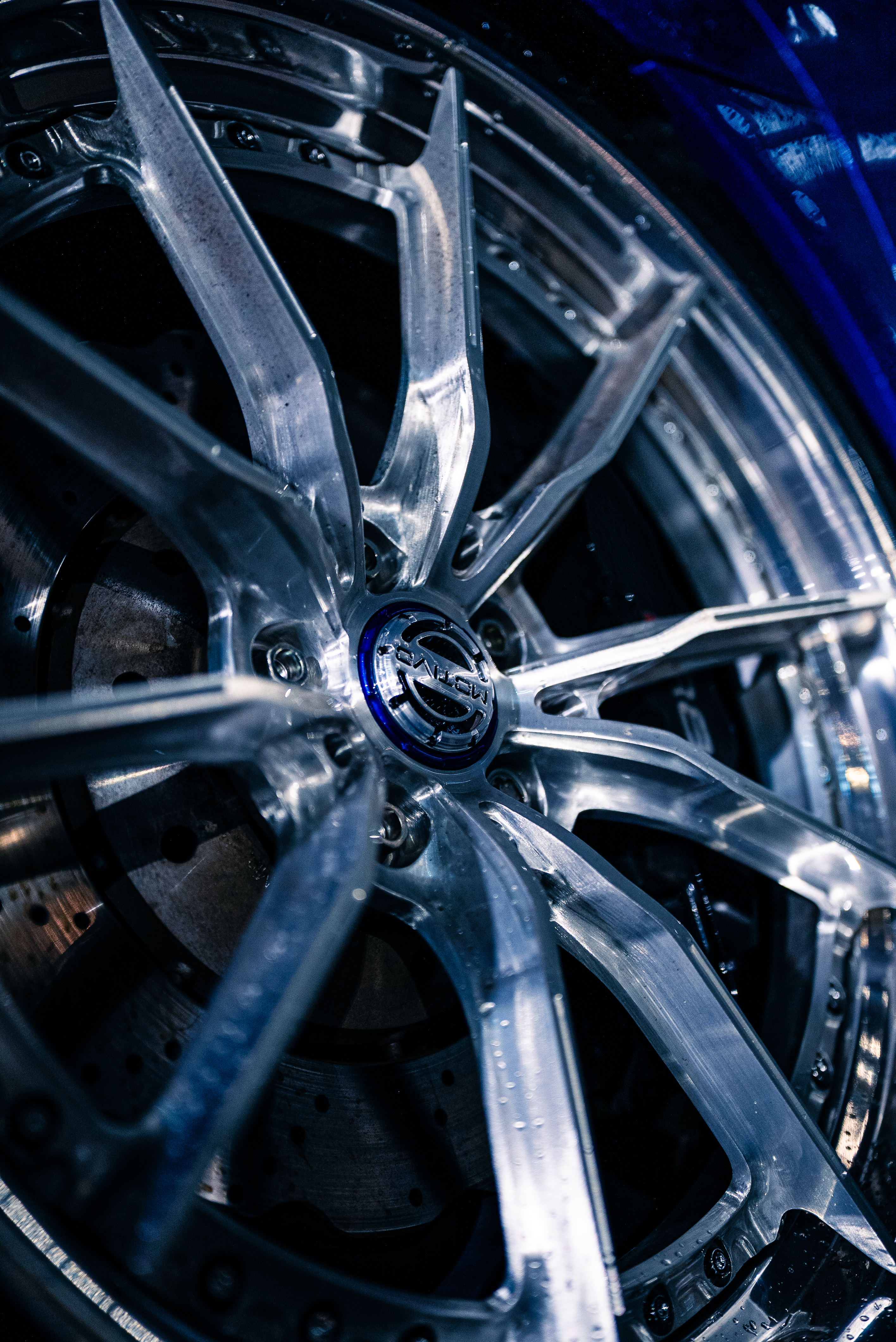 Gen 3 Audi R8 with Motivo Forged CS-M custom wheels in gloss brushed clear face and gloss polished clear lip close up wheel view