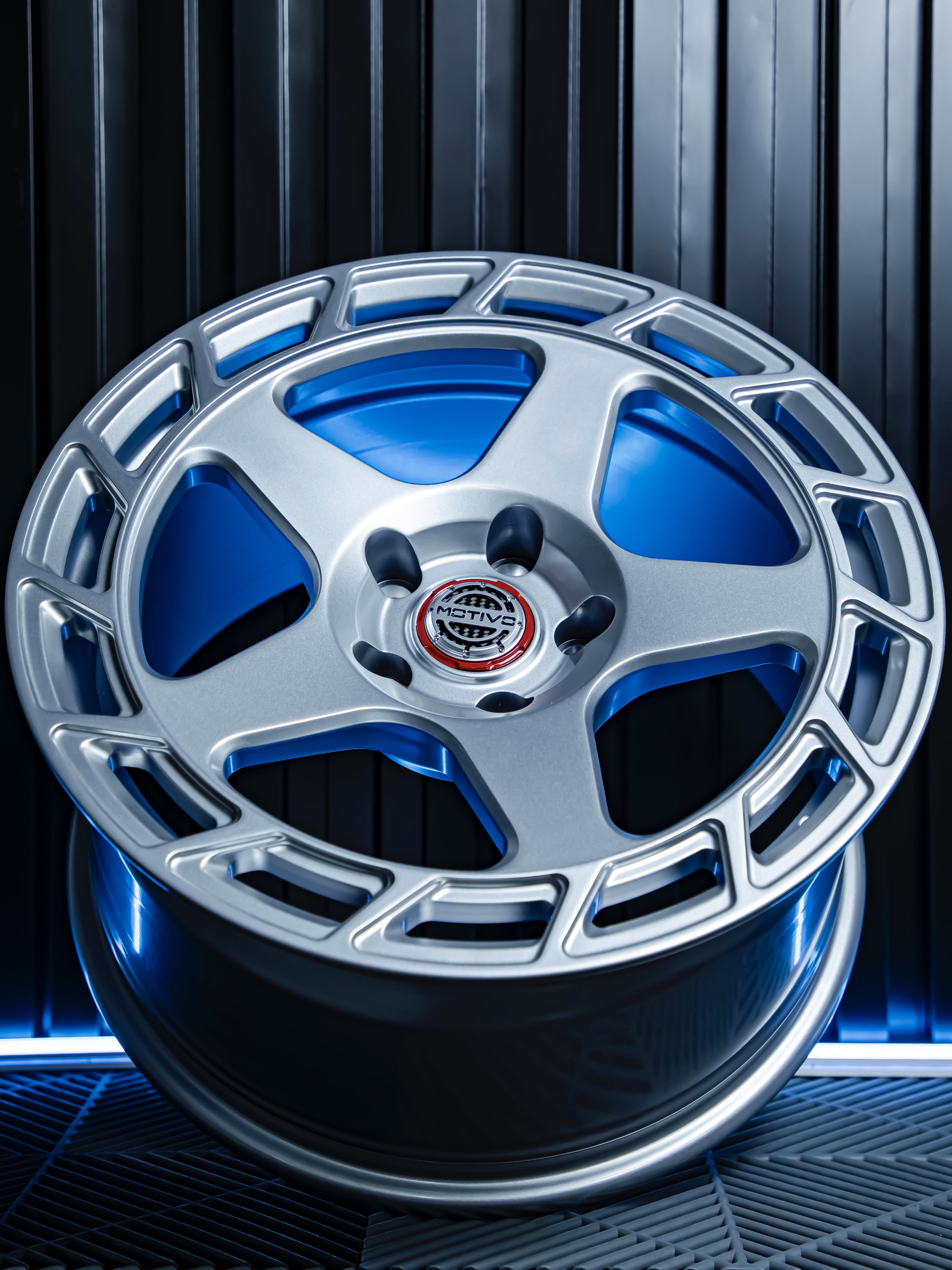 Motivo monoblock wheel