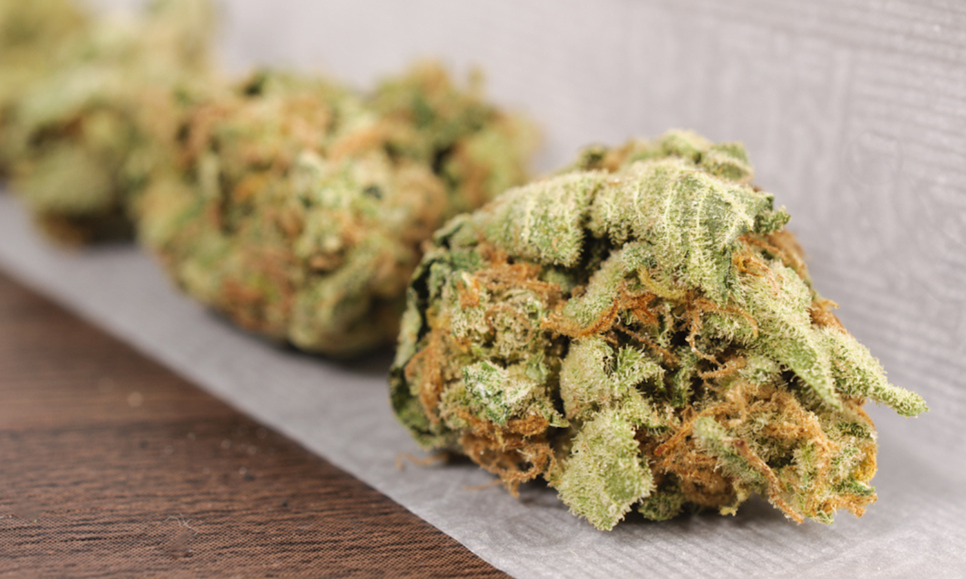 What Is Skunk Weed? Complete Guide to Smell, Potency, and Effects