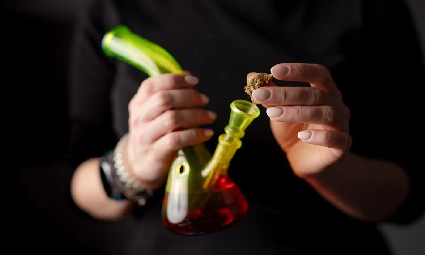 The Complete Guide to Cleaning and Maintaining Silicone Bongs