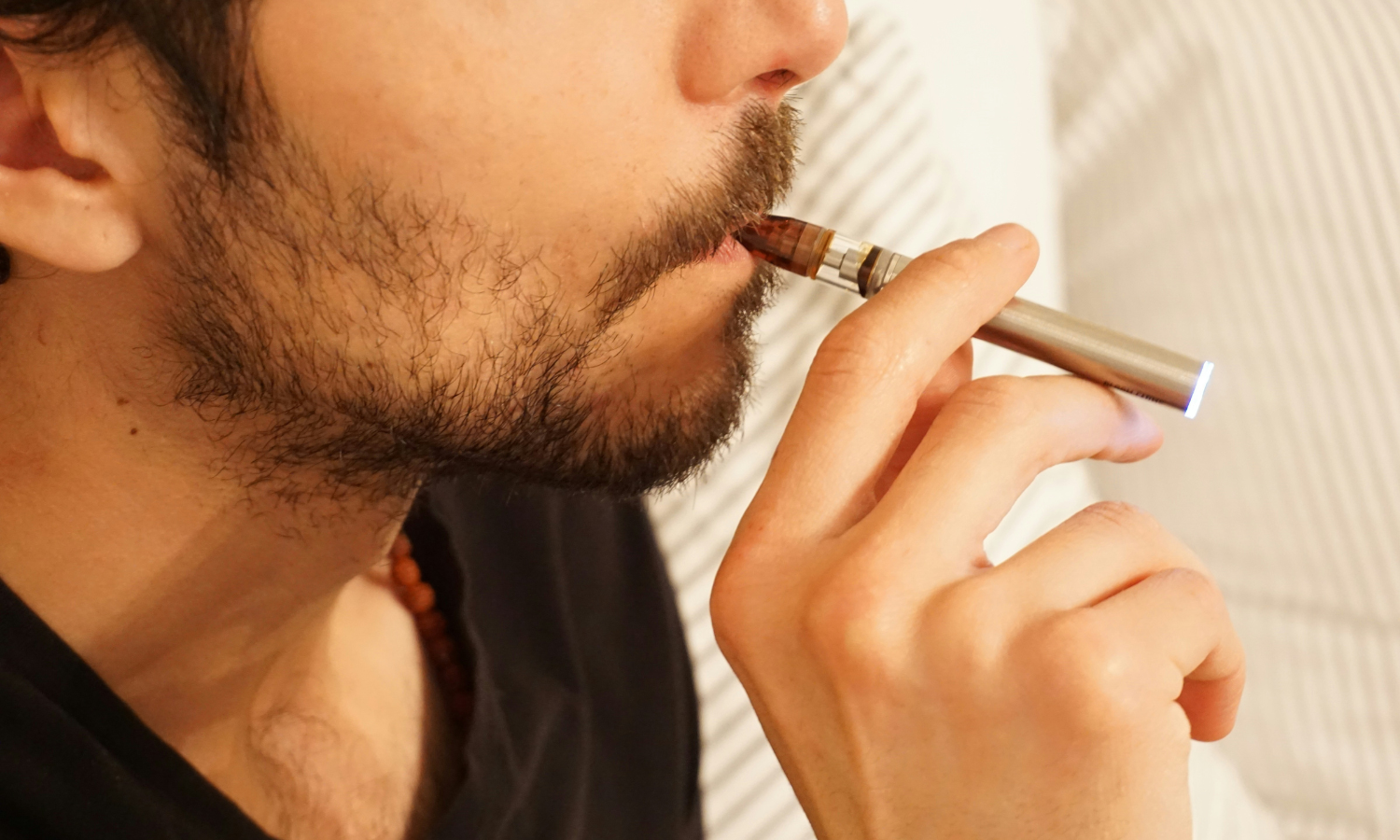 Do Vapes Set Off Metal Detectors? Why They Trigger Alarms and What to Expect