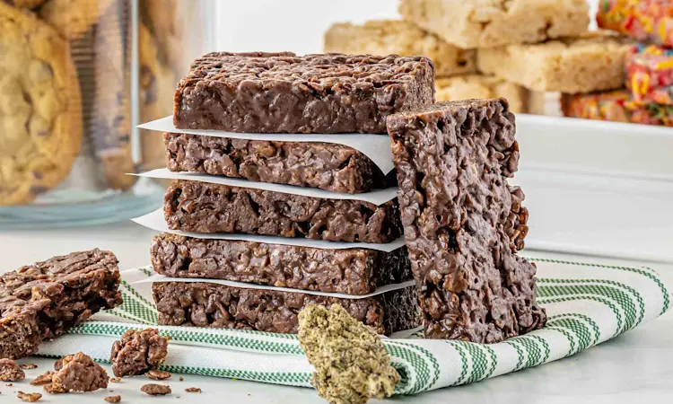 How Long Do Edibles Stay in Your Hair?