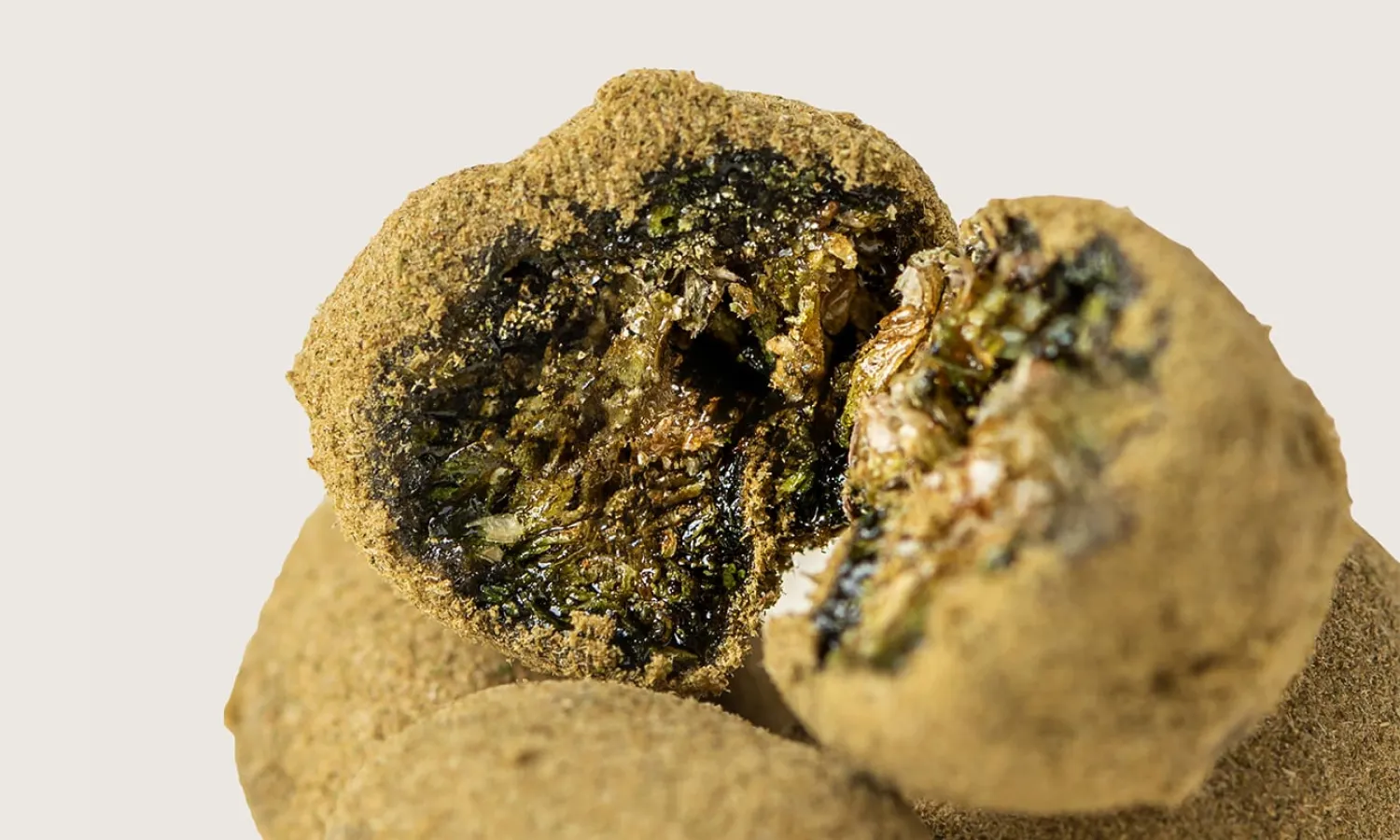 What Are THCa Moonrocks? Effects and How to Smoke