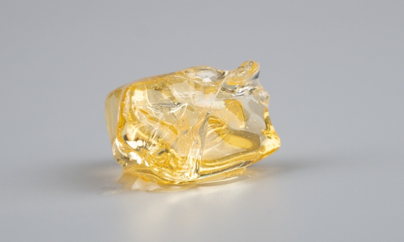 THCa Diamonds vs Live Resin: Comprehensive Potency and Flavor Comparison