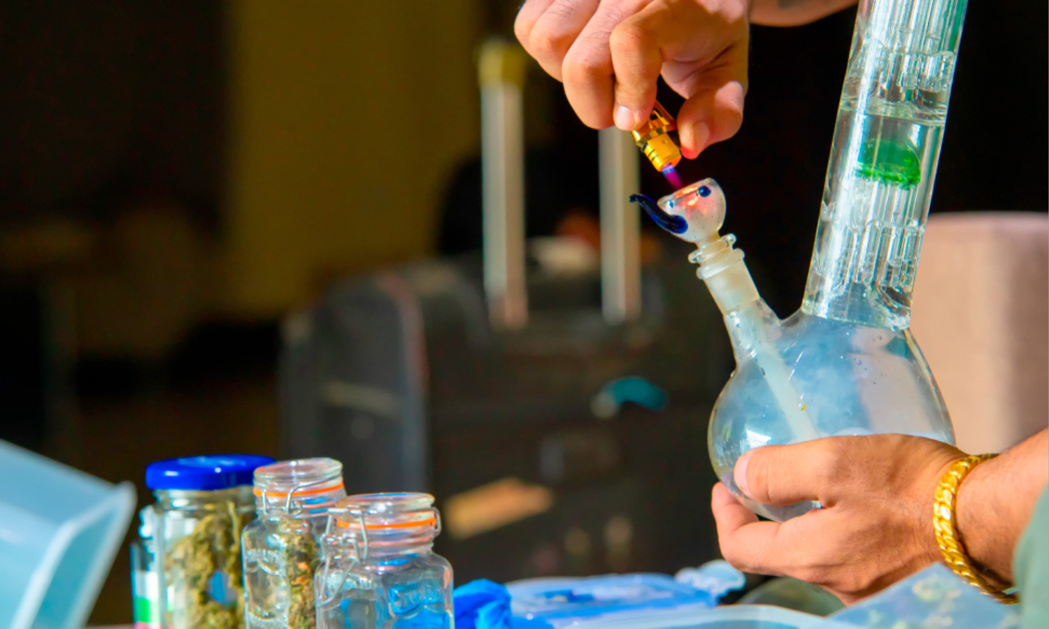 How to Clean a Bubbler with Alcohol and Salt in 10 Minutes