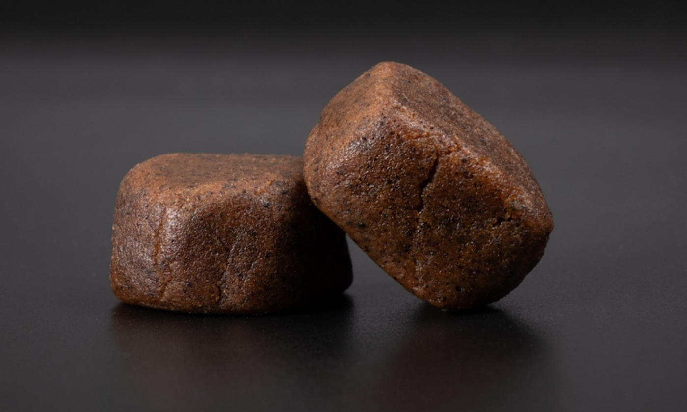 How to Use Bubble Hash: The Guide to Smoking, Dabbing and Rolling
