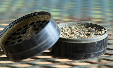 Best Weed Grinder in 2025: 10 Top Picks From Cannabis Enthusiasts 