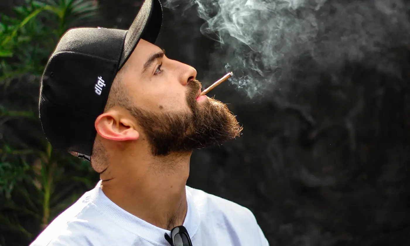 Dating Someone Who Smokes Weed When You Don't Actually Smoke