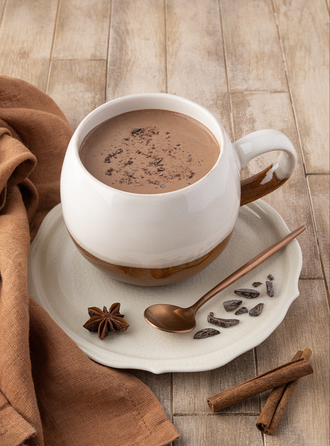 Chocolat chaud au lait de chèvre et aux épices
