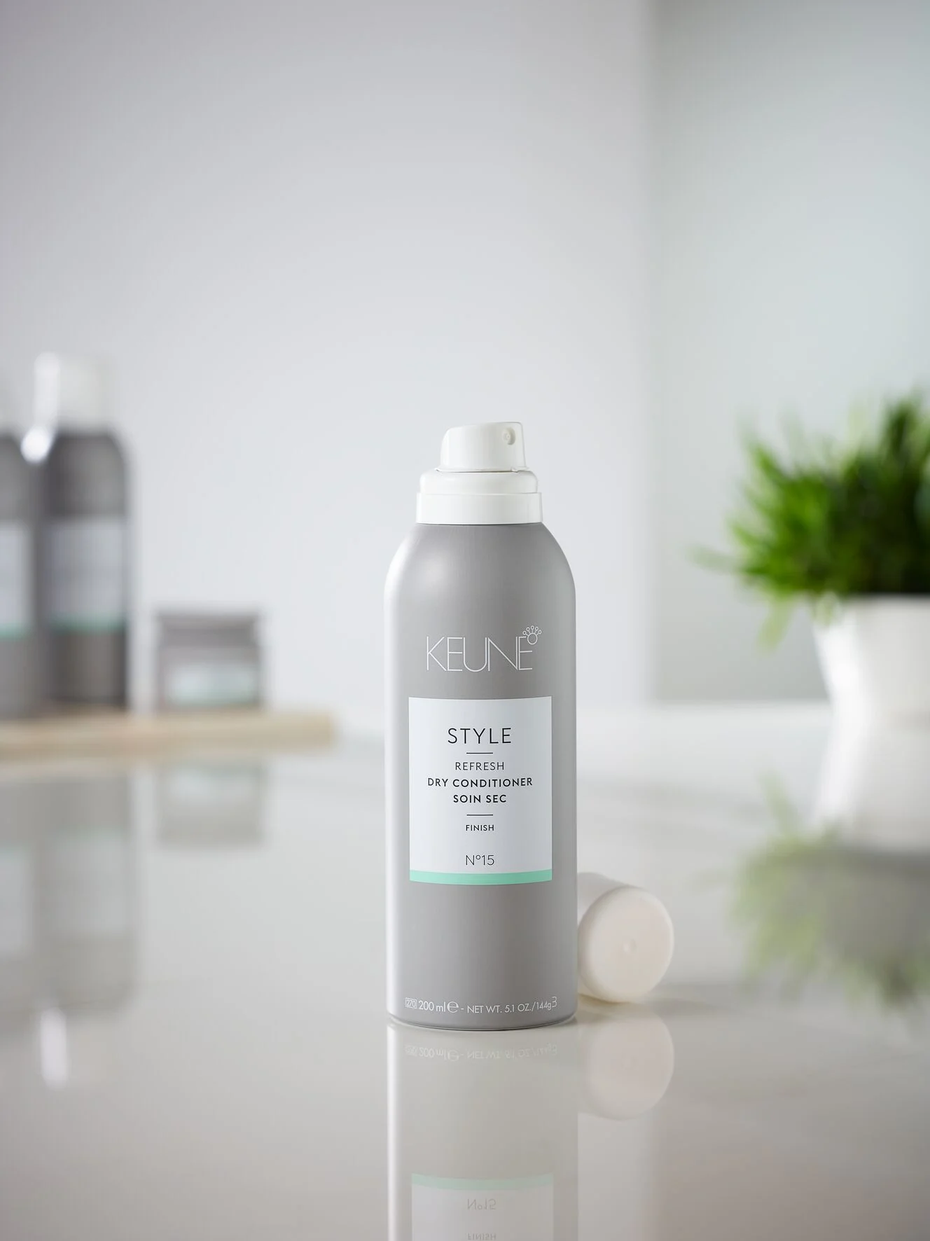 Image of spray bottle Keune Style Dry Conditioner